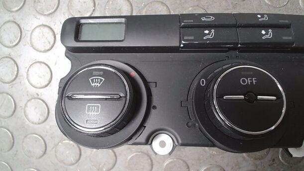 Foto: HEIZUNGSBETÄTIGUNG eines VW Golf 1.6