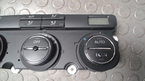 Foto: HEIZUNGSBETÄTIGUNG eines VW Golf 1.6