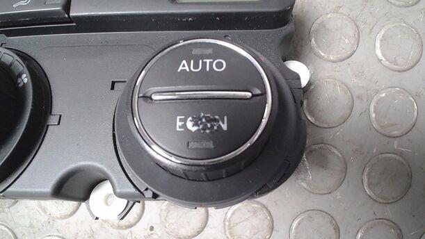 Foto: HEIZUNGSBETÄTIGUNG eines VW Golf 1.6