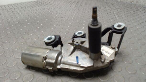 Foto: SCHEIBENWISCHERMOTOR HINTEN eines VW Fox 1.2