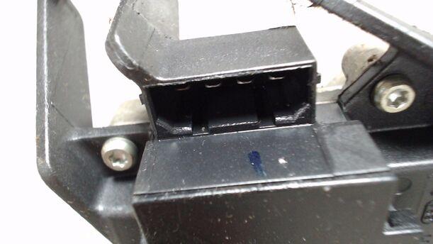 Foto: SCHEIBENWISCHERMOTOR HINTEN eines VW Fox 1.2