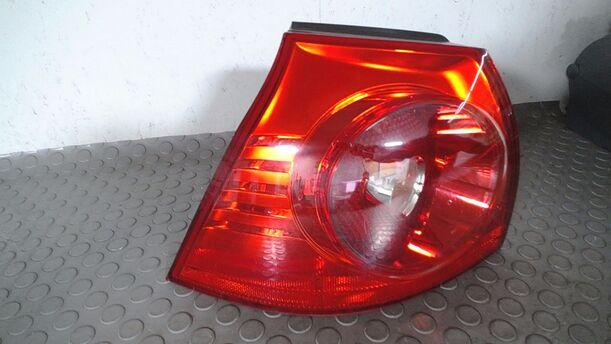 Foto: HECKLEUCHTE/ RÜCKLEUCHTE LINKS ( 2/3 TÜRER ) eines VW Golf 1.6
