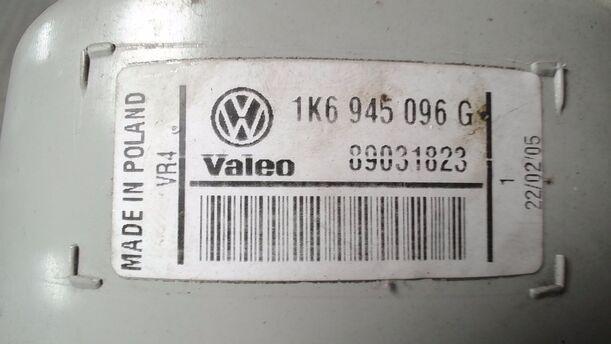 Foto: HECKLEUCHTE/ RÜCKLEUCHTE RECHTS ( 2/3 TÜRER ) eines VW Golf 1.6