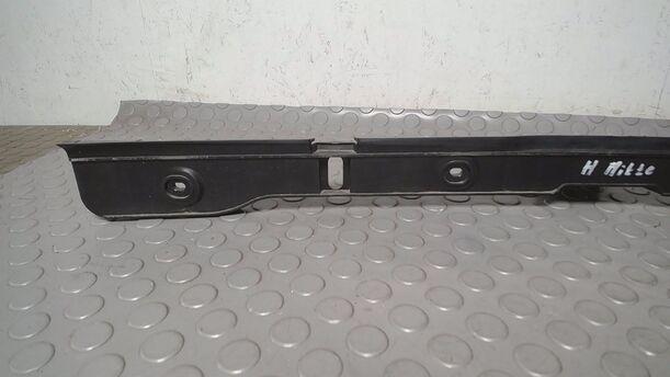Foto: STOßSTANGEHALTER HINTEN eines VW Golf 1.6 Xi