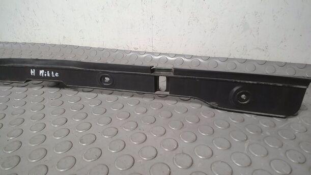 Foto: STOßSTANGEHALTER HINTEN eines VW Golf 1.6 Xi