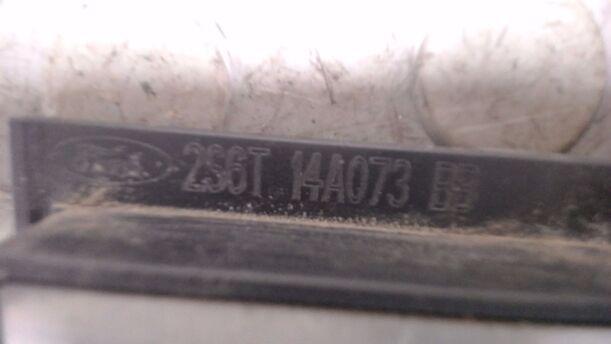 Foto: SICHERUNGSKASTEN BATTERIE eines Ford Fiesta 1.3 GTI