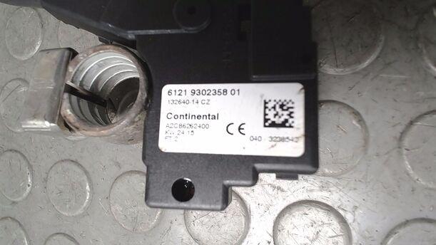 Foto: MASSEKABEL BATTERIE/ BATTERIEKABEL MINUS eines BMW 525d Touring Aut. GTI