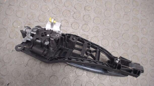 Foto: TÜRAUSSENGRIFF HINTEN LINKS eines Opel Corsa 1.3 CDTI GTI