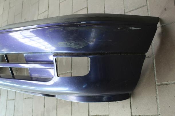 Foto: STOSSFÄNGER/ STOßSTANGE VORN ( MOD 95 ) eines Opel Astra Caravan GTI