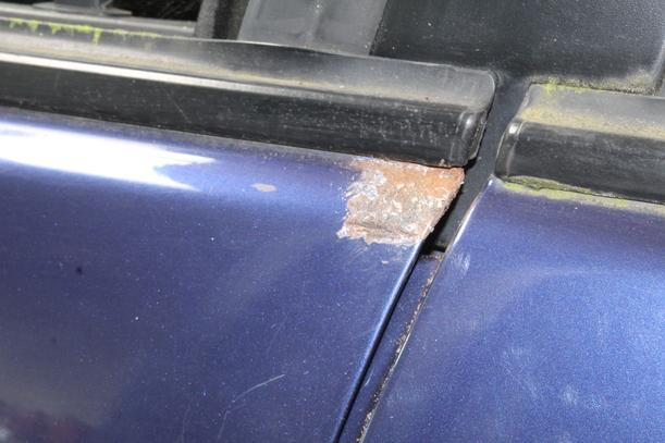 Foto: TÜR VORN LINKS ( 4/5 TÜRER ) eines Opel Astra Caravan GTI