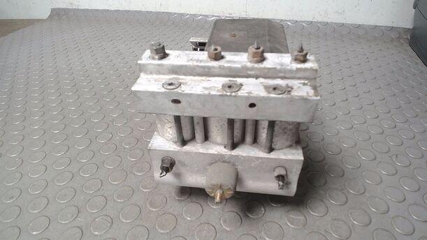 Foto: HAUPTBREMSAGGREGAT ABS eines Opel Astra Caravan GTI