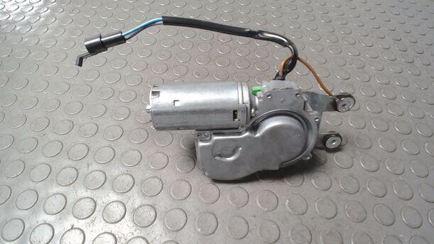 Foto: SCHEIBENWISCHERMOTOR HINTEN ( CARAVAN ) eines Opel Astra Caravan GTI