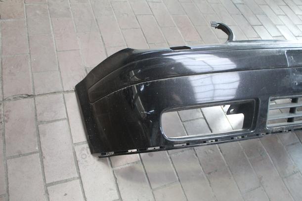 Foto: STOSSFÄNGER / STOßSTANGE VORN eines VW Golf Variant 1.9 TDI GTI