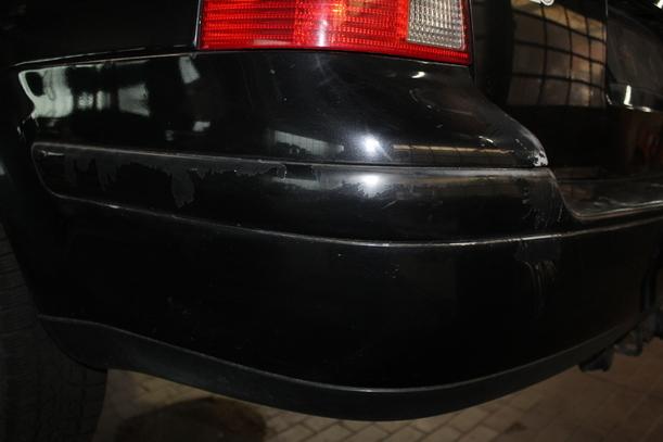 Foto: STOSSFÄNGER / STOßSTANGE HINTEN eines VW Golf Variant 1.9 TDI GTI