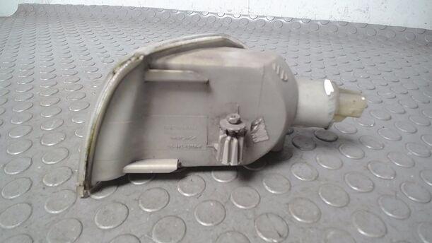Foto: BLINKER RECHTS ( DEPO ) eines Opel Astra Caravan GTI