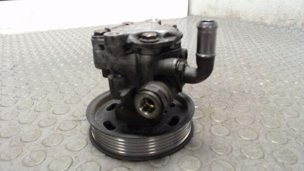 Foto: PUMPE SERVOLENKUNG / SERVOPUMPE eines VW Golf Variant 1.9 TDI GTI