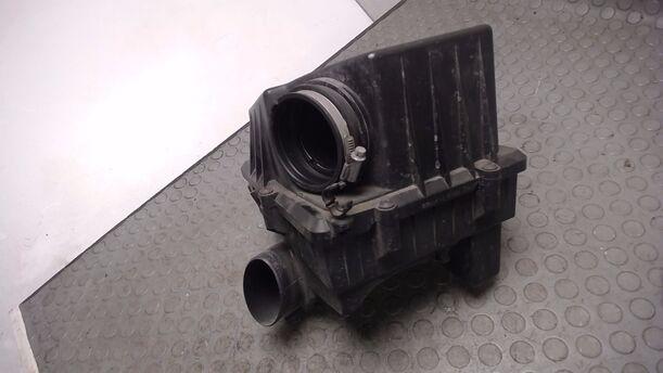 Foto: LUFTFILTERGHEHÄUSE eines Opel Corsa 1.3 CDTI GTI