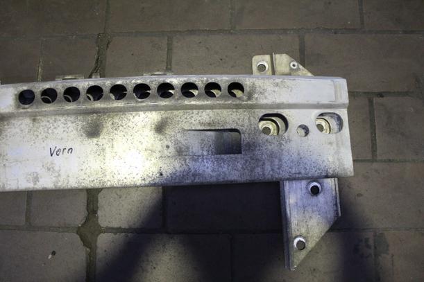 Foto: VERSTÄRKUNG VORN ( R50 ) eines Mini (BMW) Mini One GTI