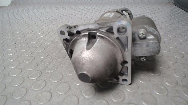 Foto: ANLASSER / STARTER eines Opel Zafira 1.9 CDTI GTI