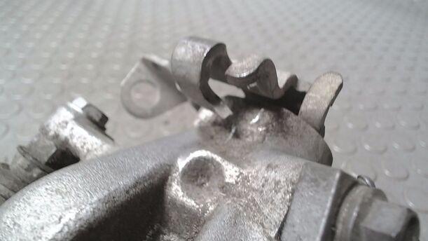 Foto: BREMSSATTEL HINTEN RECHTS ( TRW ) eines Opel Zafira 1.9 CDTI GTI