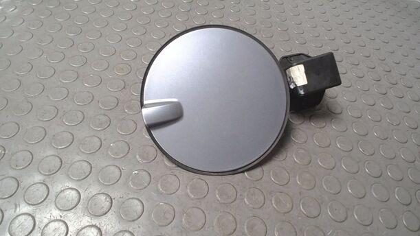 Foto: TANKKLAPPE/ TANKDECKEL eines Opel Zafira 1.9 CDTI GTI