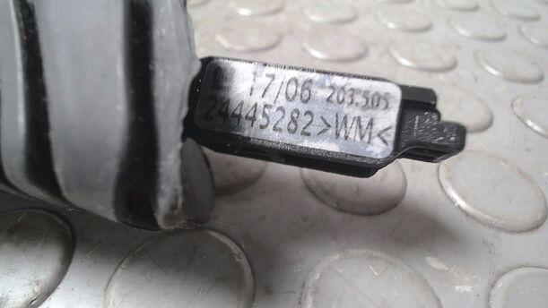 Foto: BLINKSCHALTER/ LENKSTOCKSCHALTER eines Opel Zafira 1.9 CDTI GTI
