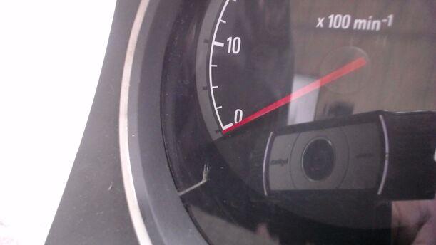 Foto: TACHOEINHEIT / INSTRUMENT (ENTHEIRATET) eines Opel Zafira 1.9 CDTI GTI