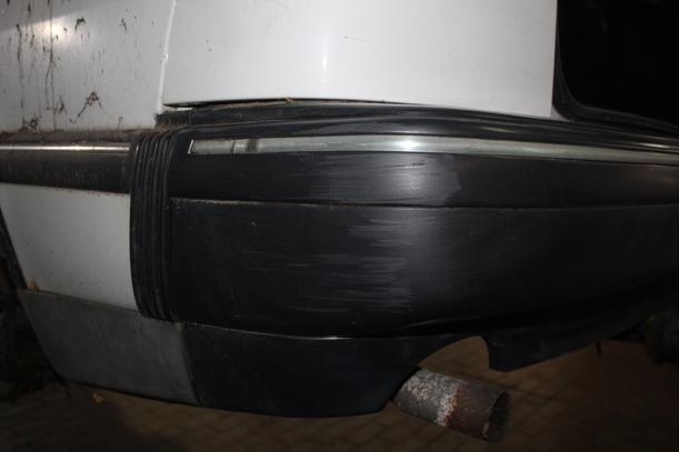 Foto: STOSSSTANGE / STOSSFÄNGER HINTEN eines Saab 9000 2.3i GTI