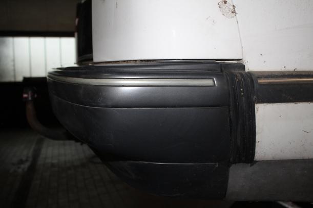 Foto: STOSSSTANGE / STOSSFÄNGER HINTEN eines Saab 9000 2.3i GTI