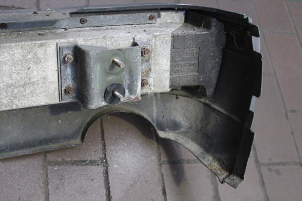 Foto: STOSSSTANGE / STOSSFÄNGER HINTEN eines Saab 9000 2.3i GTI