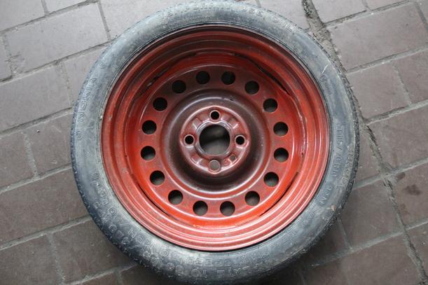 Foto: NOTRAD 115/70 R16 eines Saab 9000 2.3i GTI