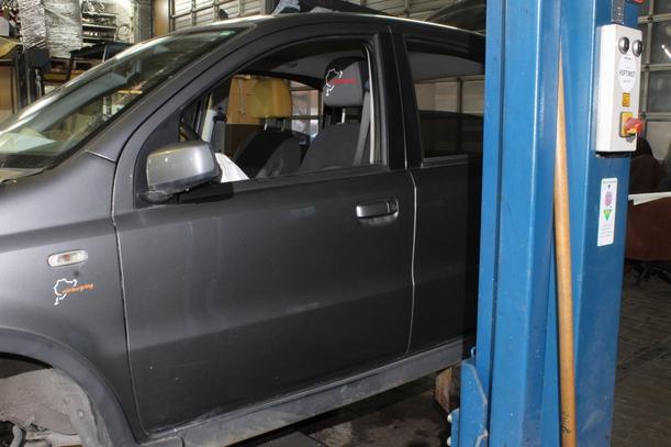 Foto: TÜR VORN LINKS eines Fiat Panda 1.4 GTI