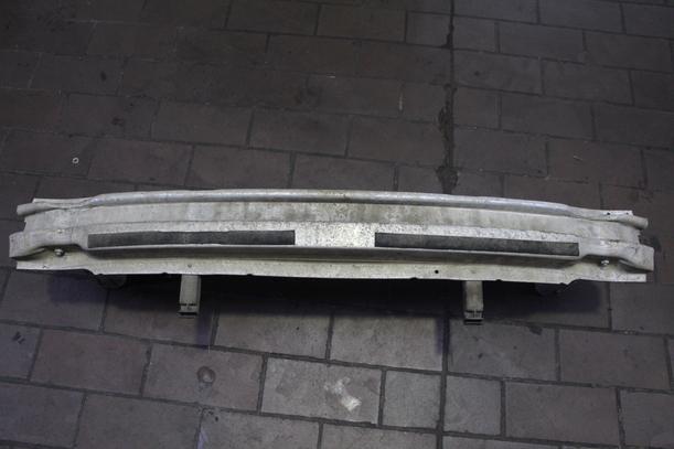 Foto: VERSTÄRKUNG HINTEN ( AVANT ) eines Audi A4 Avant 2.0 GTI