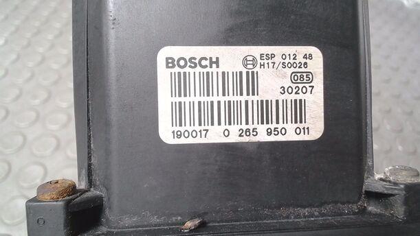 Foto: HAUPTBREMSAGGREGAT ABS eines Audi A4 Avant 2.0 GTI