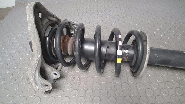 Foto: FEDERBEIN VORN LINKS eines Audi A4 Avant 2.0 GTI