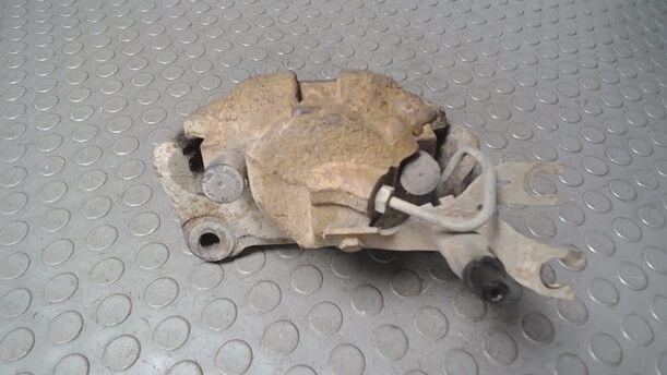 Foto: BREMSSATTEL VORN LINKS eines Audi A4 Avant 2.0 GTI