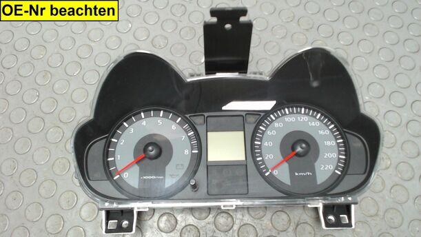 Foto: TACHOEINHEIT / KOMBIINSTRUMENT eines Mitsubishi Colt 1.3 GTI