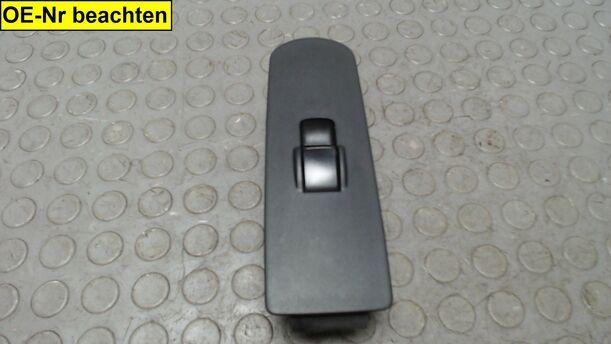Foto: FENSTERHEBERSCHALTER RECHTS eines Mitsubishi Colt 1.3 GTI
