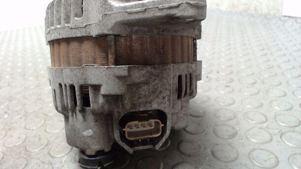 Foto: LICHTMASCHINE eines Mitsubishi Colt 1.3 DPF