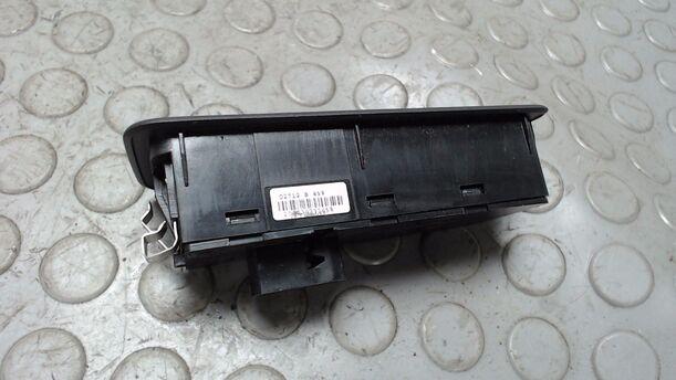 Foto: SCHALTEREINHEIT / MENUSCHALTER eines Fiat Punto 1.4 8V