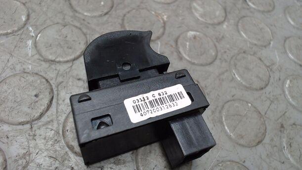 Foto: SCHALTER eines Fiat Punto 1.4 8V