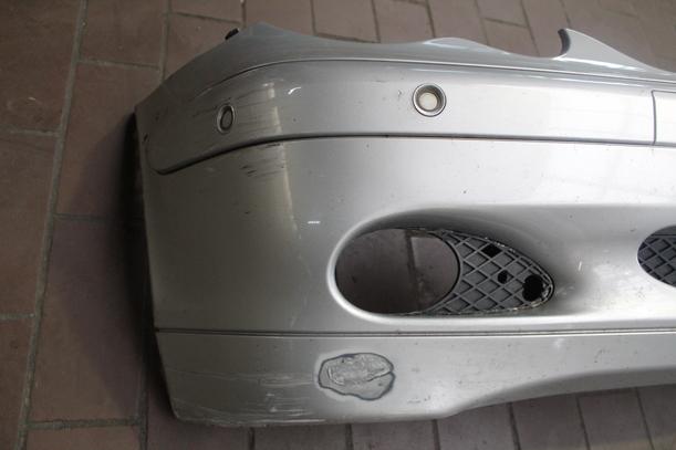Foto: STOSSFÄNGER / STOßSTANGE VORN eines Mercedes-Benz C 180 T Kompressor