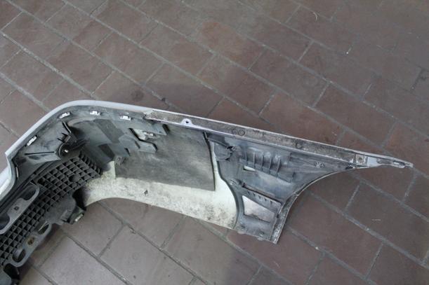 Foto: STOSSFÄNGER / STOßSTANGE HINTEN eines Mercedes-Benz C 180 T Kompressor