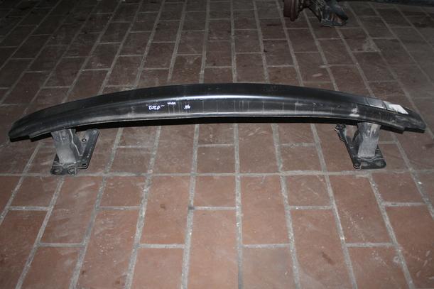 Foto: VERSTÄRKUNG HINTEN eines VW Polo 1.2