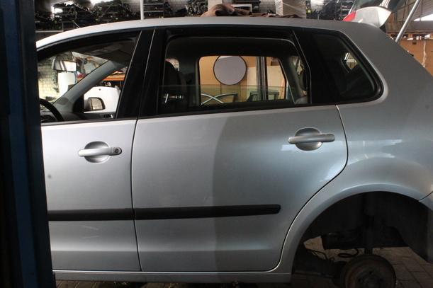 Foto: TÜR HINTEN LINKS eines VW Polo 1.2