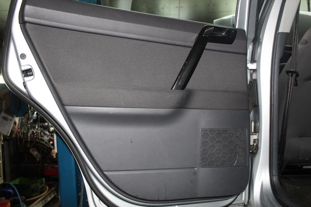 Foto: TÜR HINTEN LINKS eines VW Polo 1.2