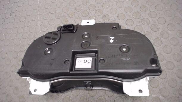 Foto: TACHOEINHEIT / INSTRUMENT (ENTHEIRATET) eines Opel Corsa 1.3 CDTI