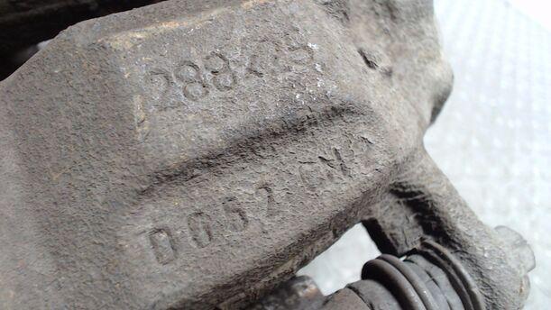 Foto: BREMSSATTEL VORN LINKS eines Mercedes-Benz C 180 T Kompressor