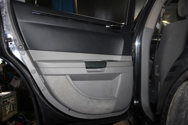 Foto: TÜR HINTEN LINKS eines Chrysler 300C 3.0 CRD DPF Automatik