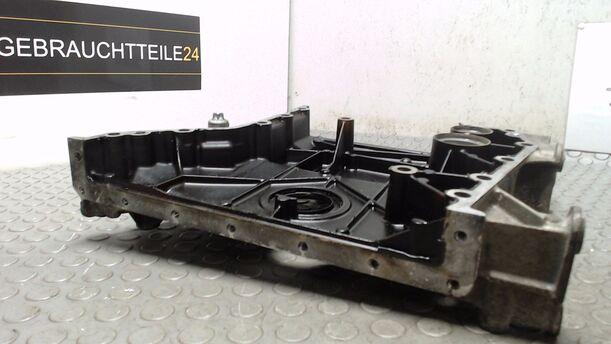 Foto: STIRNDECKEL / STEUERGEHÄUSEDECKEL eines Mercedes-Benz C 180 T Kompressor